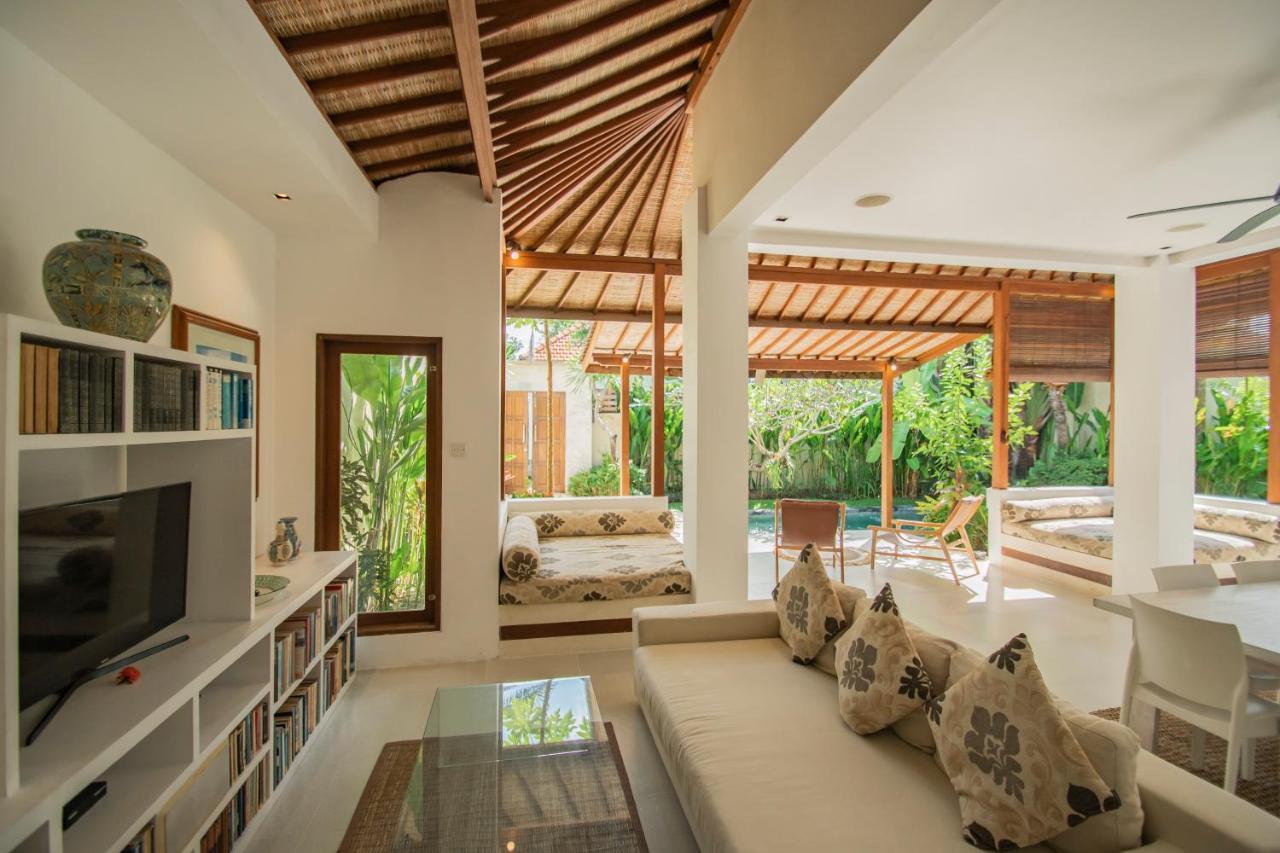 Villa Shanti, Sitara Villa Group เซมินยัค ภายนอก รูปภาพ