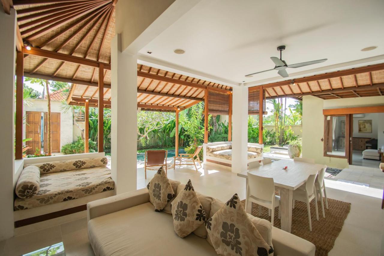 Villa Shanti, Sitara Villa Group เซมินยัค ภายนอก รูปภาพ