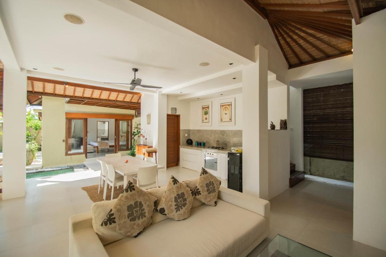 Villa Shanti, Sitara Villa Group เซมินยัค ภายนอก รูปภาพ