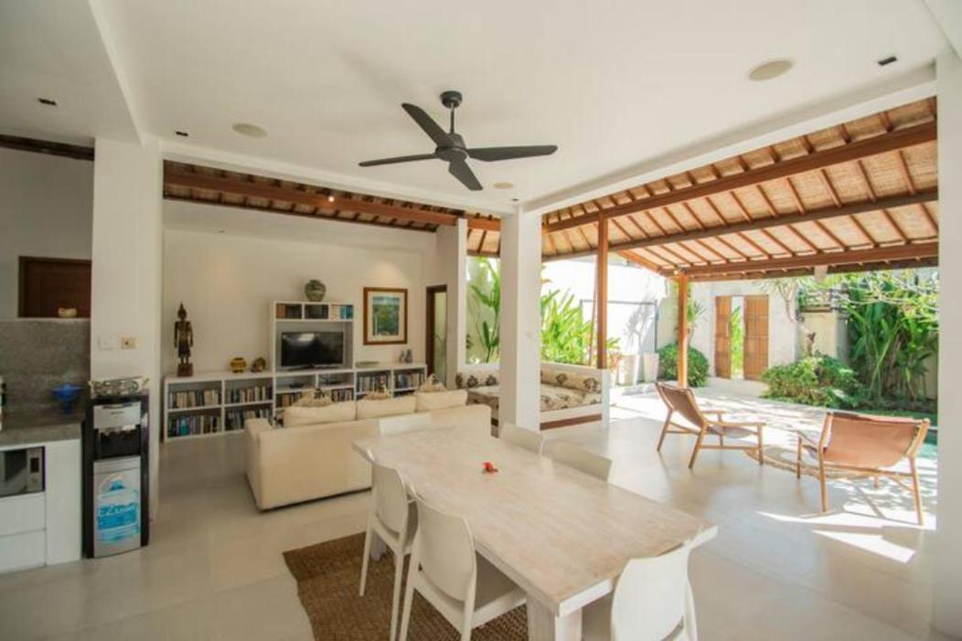 Villa Shanti, Sitara Villa Group เซมินยัค ภายนอก รูปภาพ