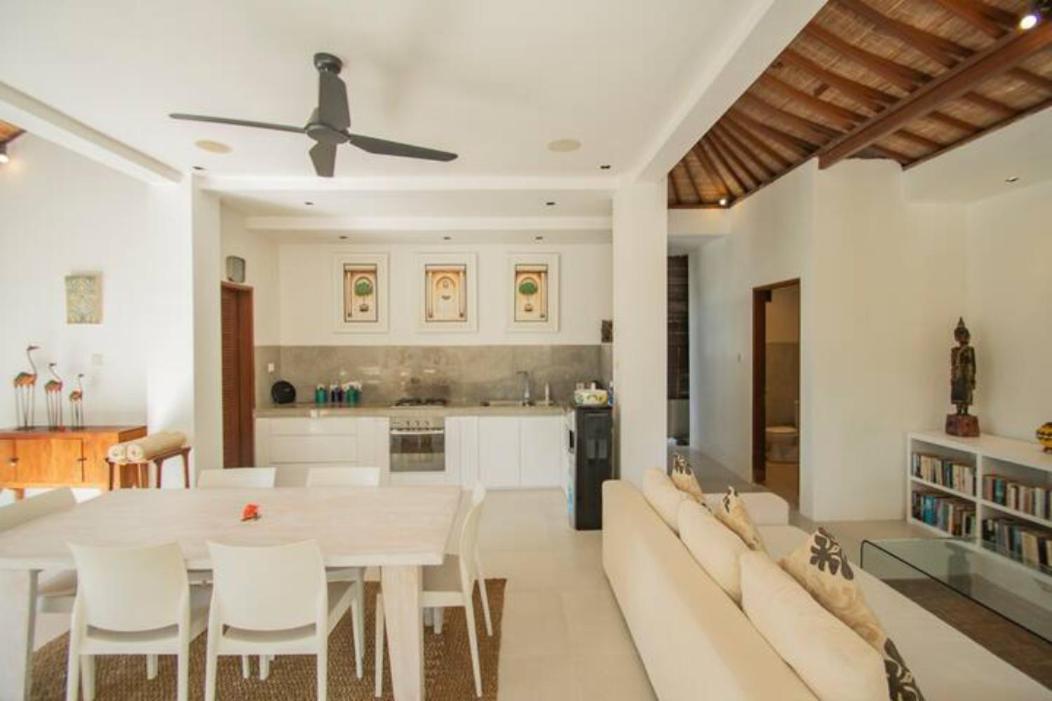 Villa Shanti, Sitara Villa Group เซมินยัค ภายนอก รูปภาพ