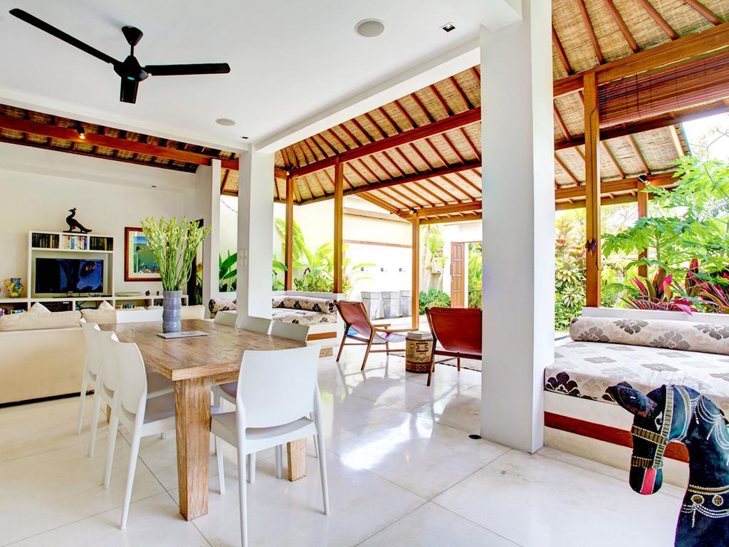 Villa Shanti, Sitara Villa Group เซมินยัค ภายนอก รูปภาพ