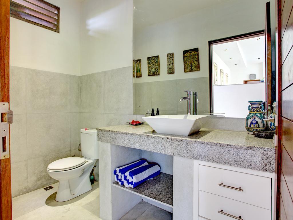Villa Shanti, Sitara Villa Group เซมินยัค ภายนอก รูปภาพ