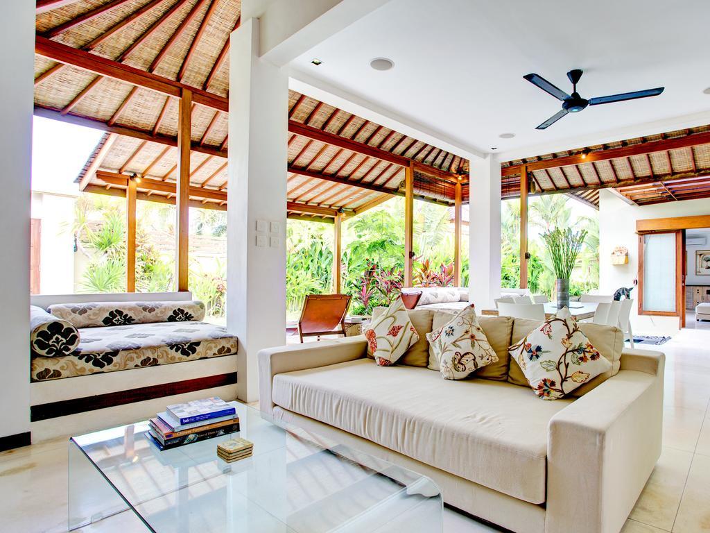 Villa Shanti, Sitara Villa Group เซมินยัค ภายนอก รูปภาพ
